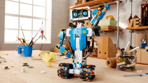 lego_boost_design_products_technology_robots_dezeen_hero.0.jpg